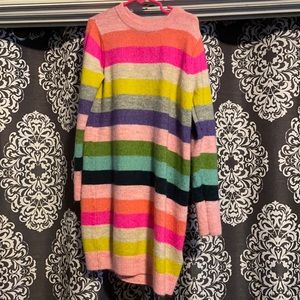 Girls gap stripe dress size small.